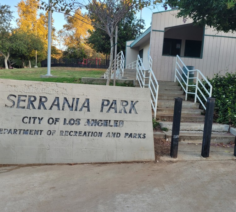 Serrania Park (Woodland&nbspHills,&nbspCA)